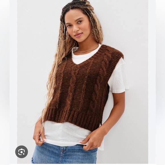 American Eagle Brown Cable Knit Sweater Vest - Picture 1 of 4